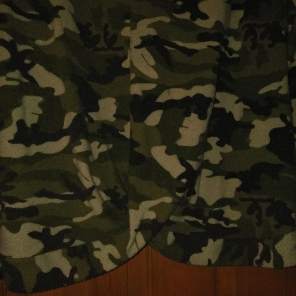 Poof Hoodie - Picture 4 of 4